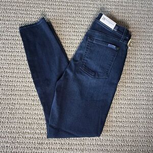NWT 7 For All Mankind Women's Skinny Jeans.Size 28